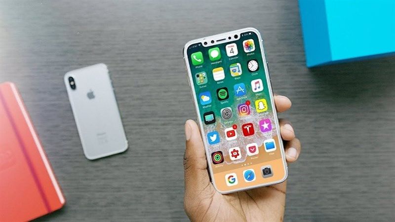 Giấc mơ thấy chị gái ruột đang cầm điện thoại của mình thể hiện sự phấn đấu