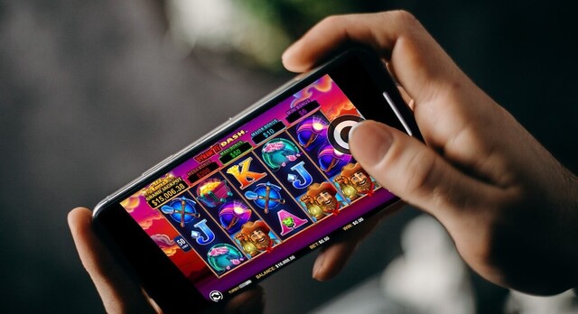 Hướng dẫn quay slot machines trực tuyến đầy sôi động cùng với Gi8