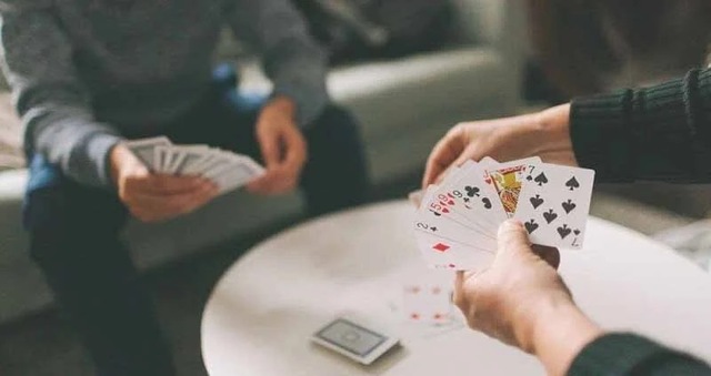 Cách đánh bài tiến lên luôn thắng - Kinh nghiệm đến từ các cao thủ Cách đánh bài tiến lên luôn thắng - Kinh nghiệm đến từ các cao thủ