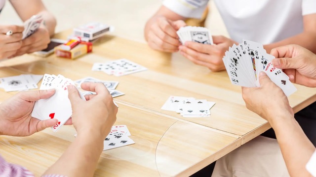 Game bài tiến lên miền Nam - Cách chơi và cách đánh bại đối thủ nhanh nhất Game bài tiến lên miền Nam - Cách chơi và cách đánh bại đối thủ nhanh nhất