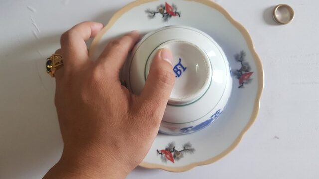 Học cách nghe vị khi chơi xóc đĩa ngoài đời thực Học cách nghe vị khi chơi xóc đĩa ngoài đời thực