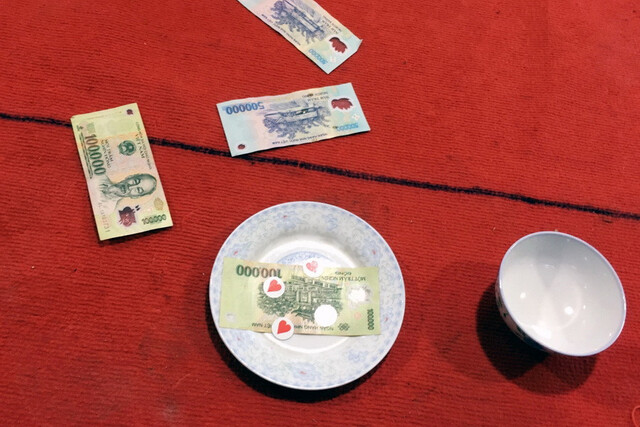 Kinh nghiệm chơi xóc đĩa ngoài đời thực - Cách đọc vị nhà cái thành công Kinh nghiệm chơi xóc đĩa ngoài đời thực - Cách đọc vị nhà cái thành công