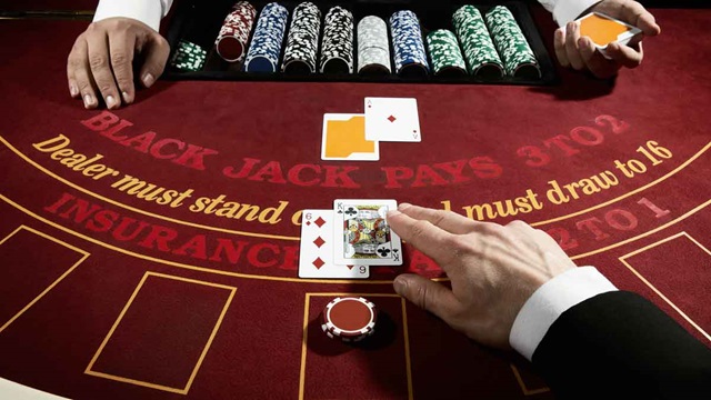 Tuần tự chơi bài blackjack 3 hand cho người mới