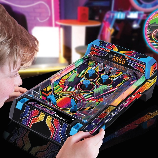 Pinball ra đời đầu tiên tại Pháp vào những năm của thế kỷ 18 Pinball ra đời đầu tiên tại Pháp vào những năm của thế kỷ 18
