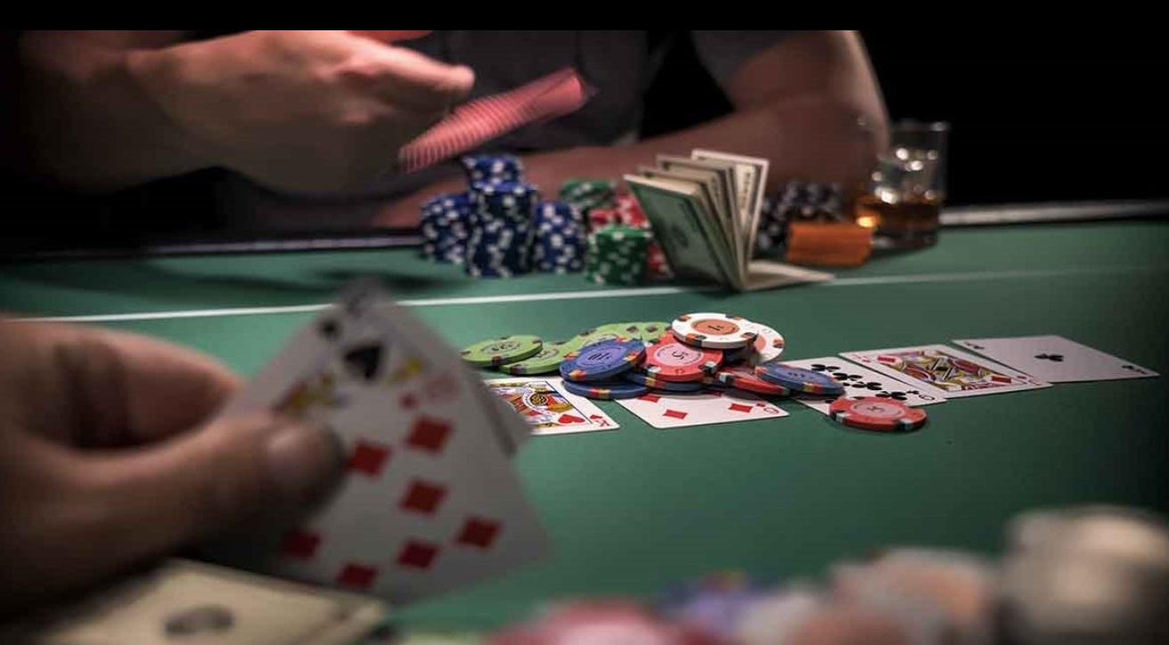 Thần thái bình tĩnh cùng nghệ thuật Poker Face khiến đối phương hoàn toàn mất phương hướng Thần thái bình tĩnh cùng nghệ thuật Poker Face khiến đối phương hoàn toàn mất phương hướng